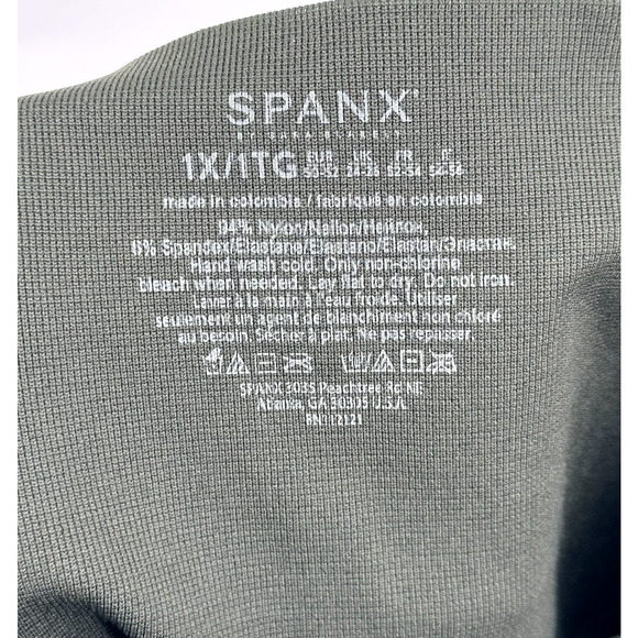 Spanx Womens Look At Me Now Seamless Leggings Size 1X Camo Print Compression - Picture 7 of 7